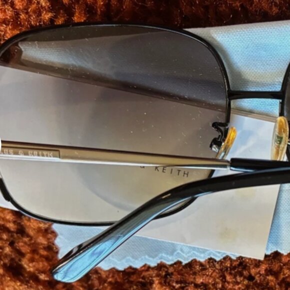 Charles & Keith Black Sunglasses Metal Frame Gradient Lens w/ Hard Case main image 4